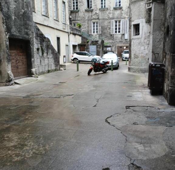 Bed and Breakfast Boigne Insolite