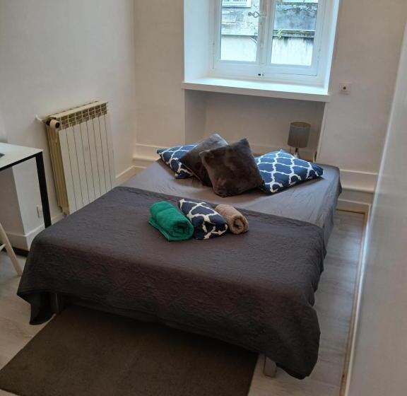 Bed and Breakfast Boigne Insolite