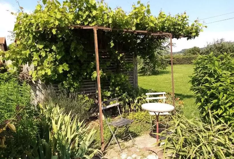 Aamiaismajoitus (B&B) Chambres D Hôtes Les Papillons