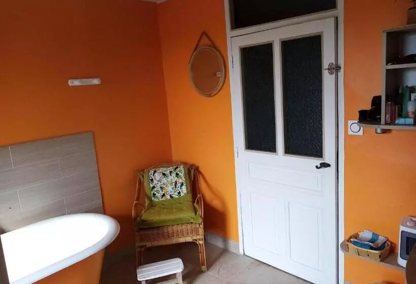 Aamiaismajoitus (B&B) Chambres D Hôtes Les Papillons