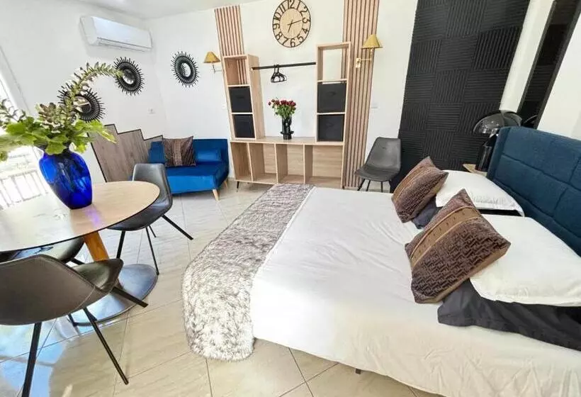 Aamiaismajoitus (B&B) Villa Belle Epoque Saint Raphaël