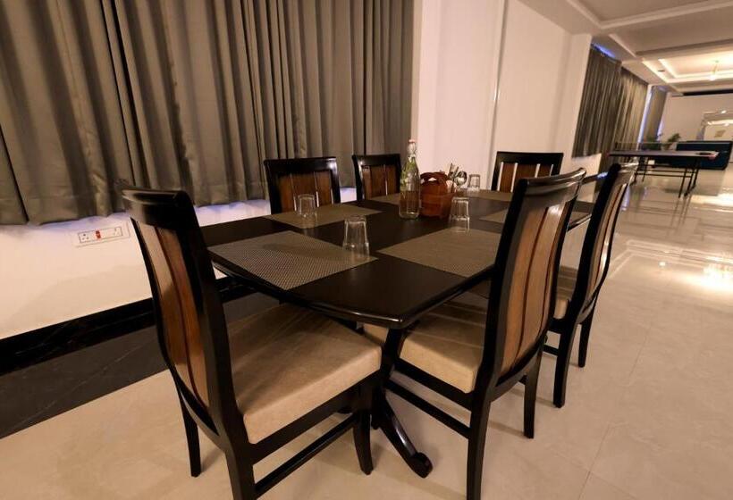 בית מלון כפרי Ba Na Hills Resort