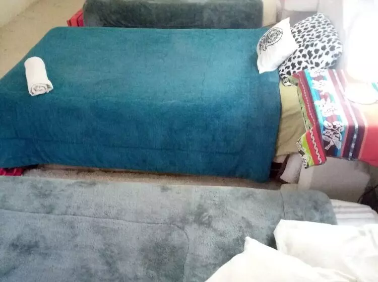 هتل Hostal Beds Of Salt Ga