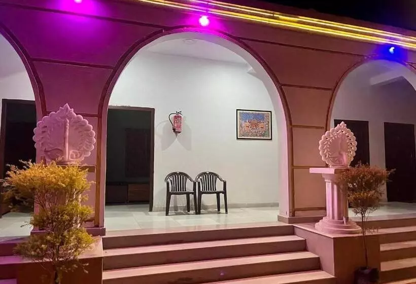 Hotelli La Pahi Palace  Banquet And Resort