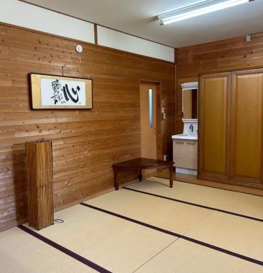 Majatalo 一棟貸しの朋友