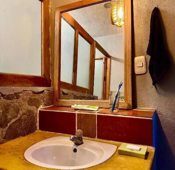 پانسیون Private Room At Hunab Ku Guesthouse