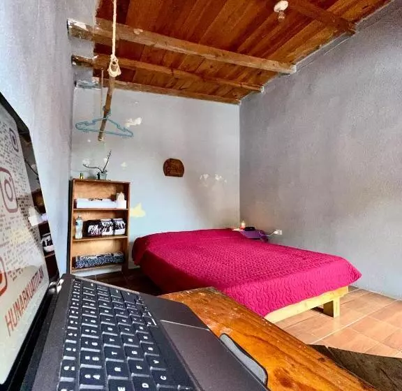 پانسیون Private Room At Hunab Ku Guesthouse