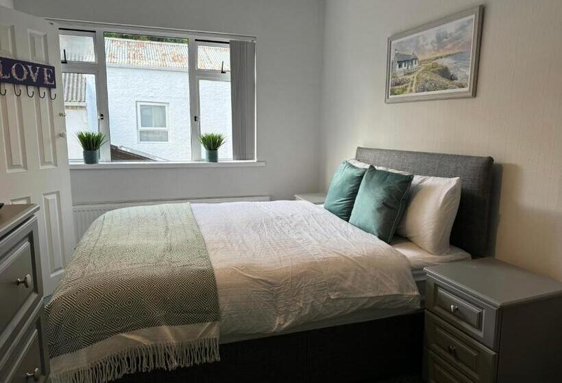 펜션 Riverside House