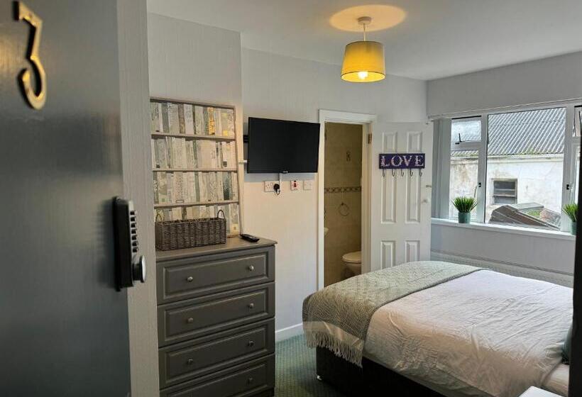 펜션 Riverside House