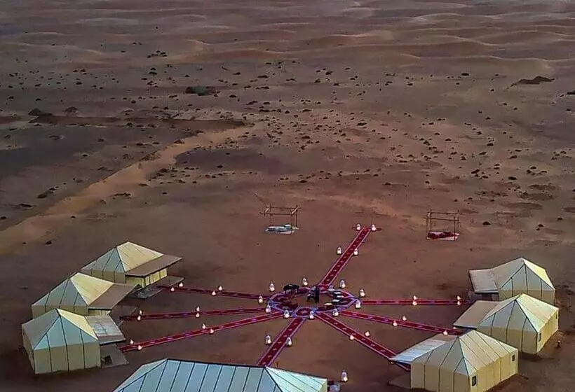 پانسیون Sahara Dunes Luxury Camp