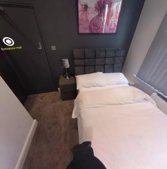 Majatalo Town Centre En Suite Room 1