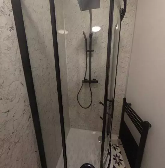 Majatalo Town Centre En Suite Room 1