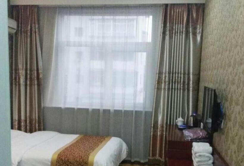 Shell Hotel Taiyuan South Railway Station New Southeast Bus Station