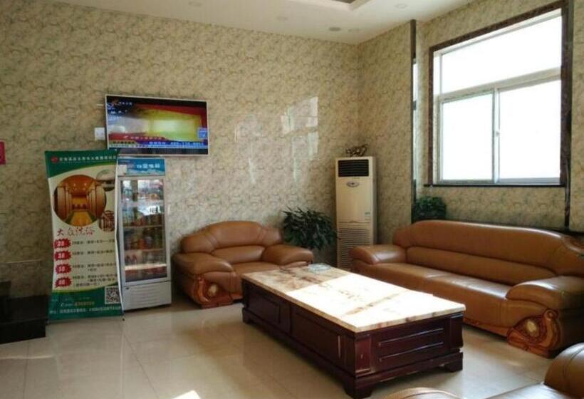 Shell Hotel Taiyuan South Railway Station New Southeast Bus Station