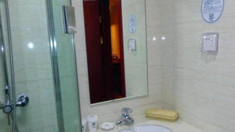 Hotel Greentree Inn Lvliang Wenshui Zetian Street Shell