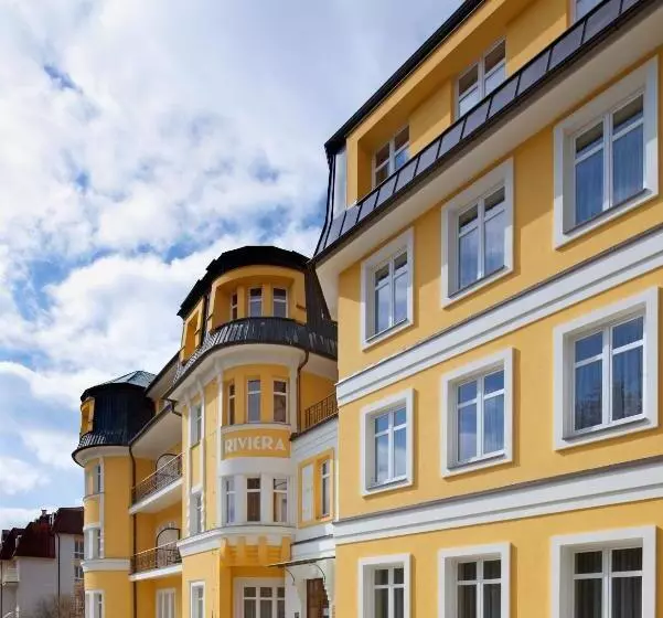 هتل Riviera