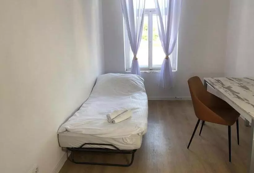 ペンション Volkshaus Hbf Wg & Serviced Apartments