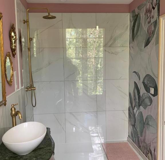 ベッドアンドブレックファースト Château De Marigny