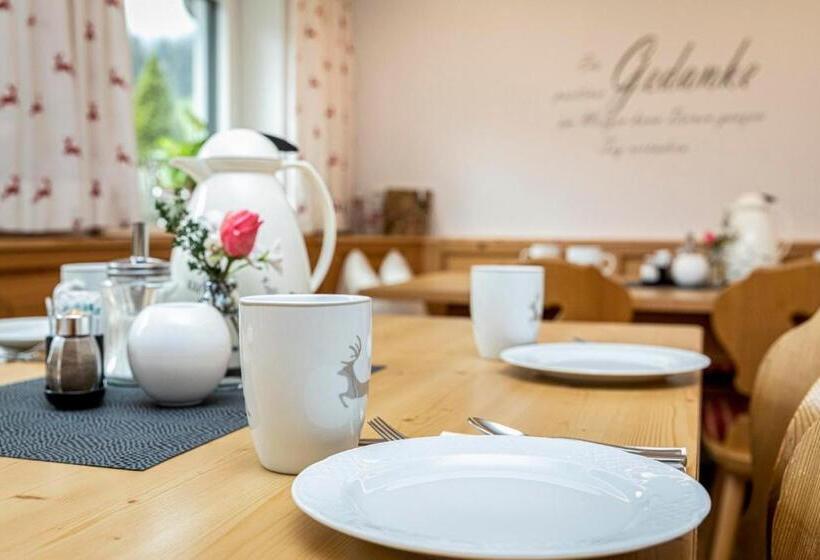 Bed and Breakfast D Hoamatliab