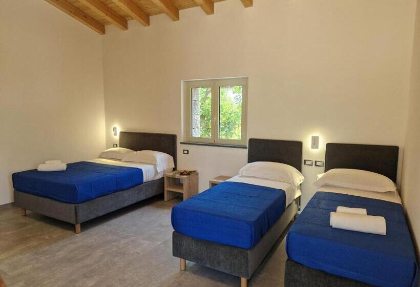 هتل Agriturismo Lumia Resort