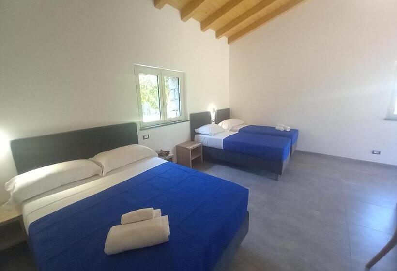 هتل Agriturismo Lumia Resort