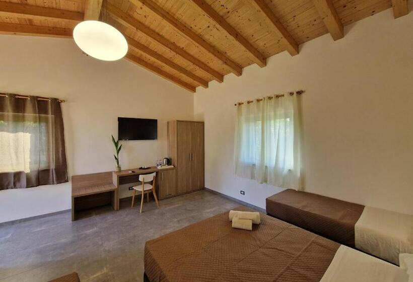 هتل Agriturismo Lumia Resort