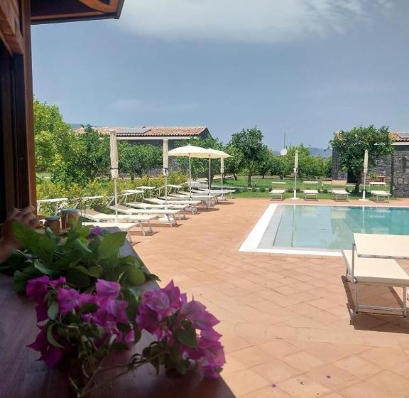 هتل Agriturismo Lumia Resort