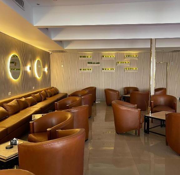 هتل Comfort Inn Sphinx View