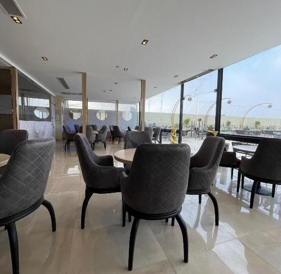 هتل Comfort Inn Sphinx View