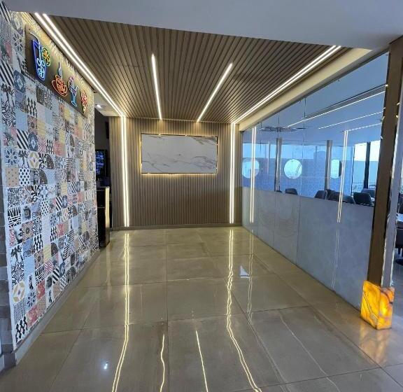 هتل Comfort Inn Sphinx View