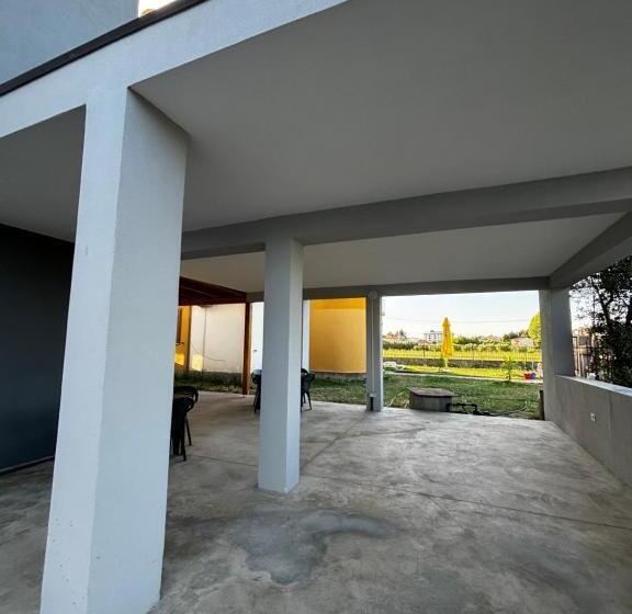 בית מלון כפרי Bedgodini