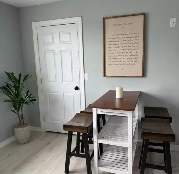 Moon River Park Room