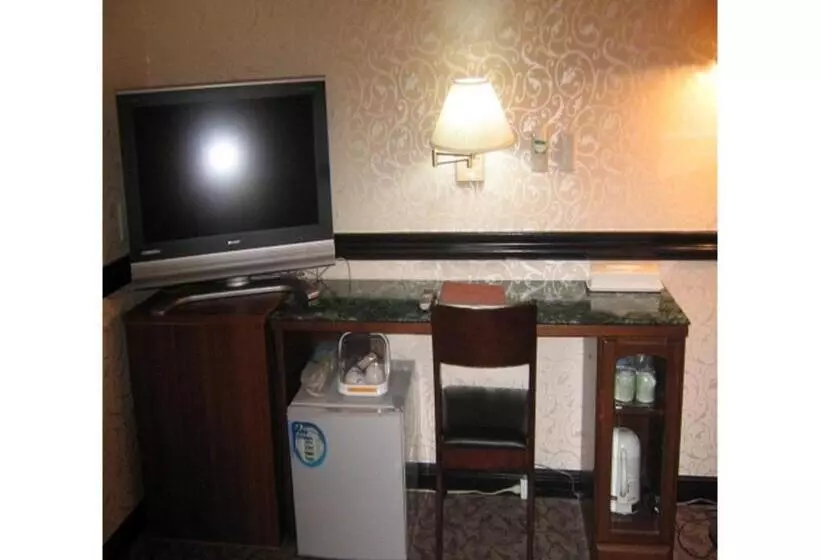 Nishikawaguchi Station Hotel   Vacation Stay 98562v