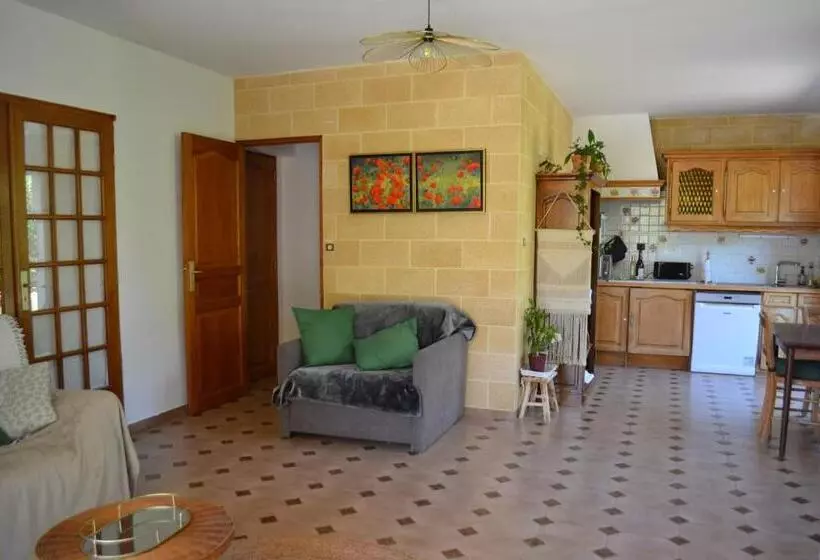 Majatalo Maison Rénovée Avec Terrasse Privative Et Jardin Au Centre De Gemenos