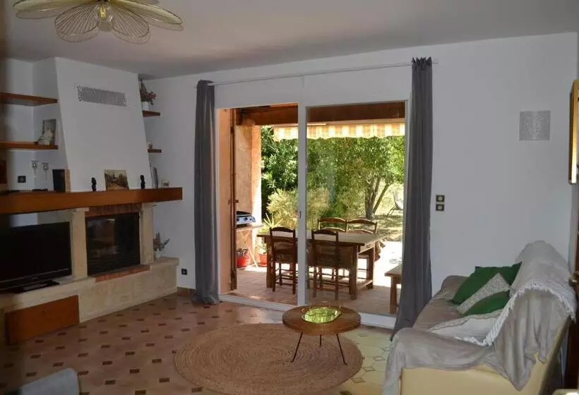 Majatalo Maison Rénovée Avec Terrasse Privative Et Jardin Au Centre De Gemenos