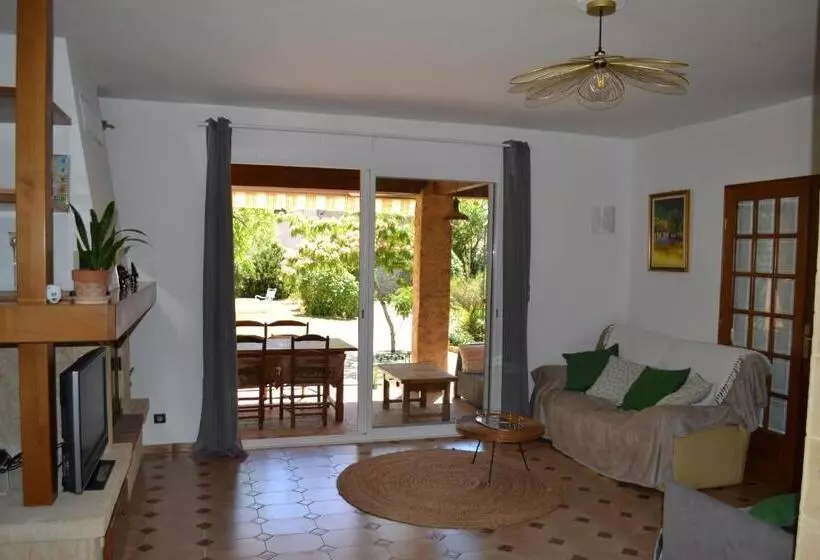 Majatalo Maison Rénovée Avec Terrasse Privative Et Jardin Au Centre De Gemenos