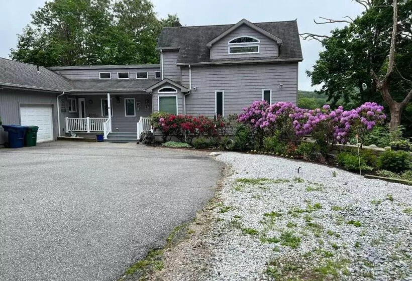 Majatalo River View Private Light House