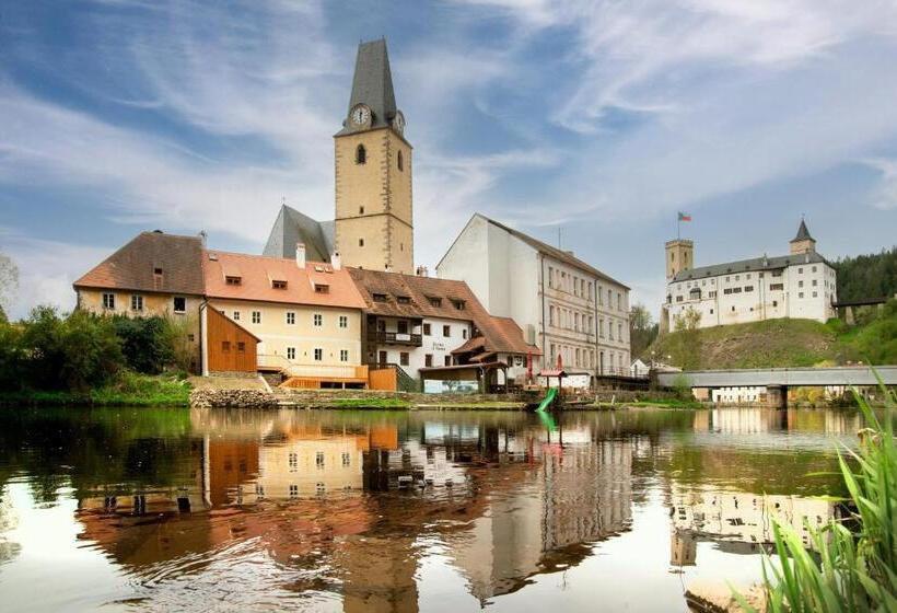 Pension U Farní školy