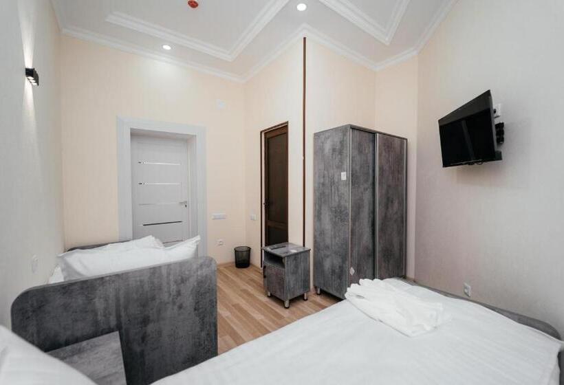 مبيت وإفطار Zaal