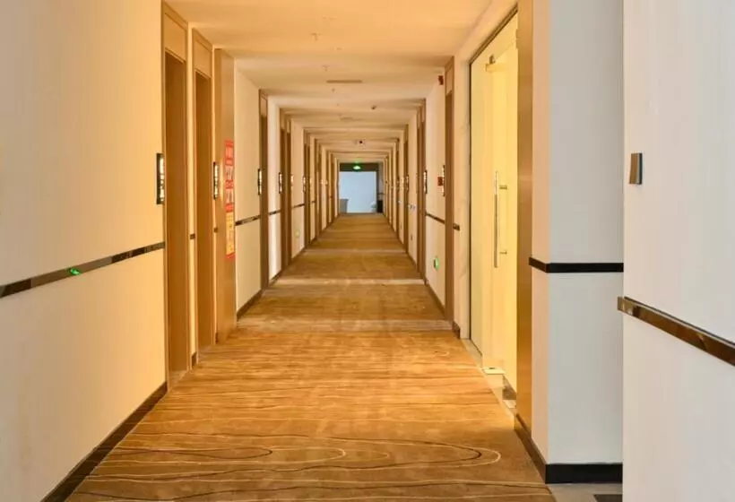 Hotelli City Comfort Inn Anshun West High Speed ​​railway Station Huangguoshu Street