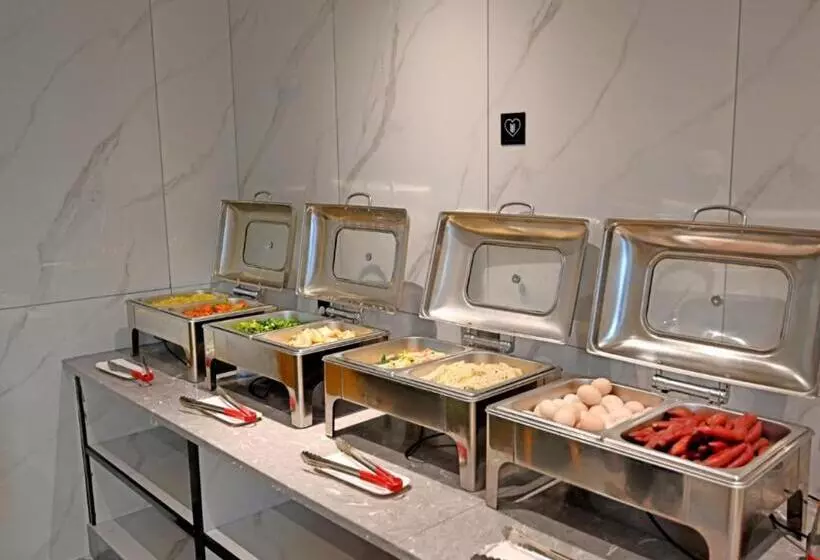 Hotelli City Comfort Inn Anshun West High Speed ​​railway Station Huangguoshu Street