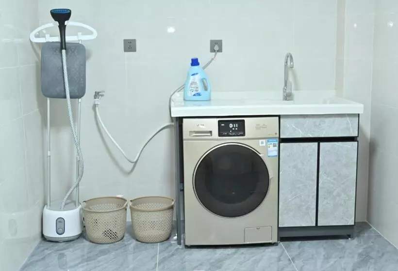 Hotelli City Comfort Inn Anshun West High Speed ​​railway Station Huangguoshu Street