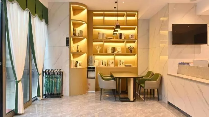 Hotelli City Comfort Inn Anshun West High Speed ​​railway Station Huangguoshu Street