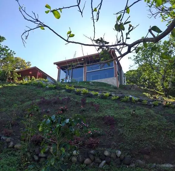 Kapselihotelli Aldayah Tiny Village