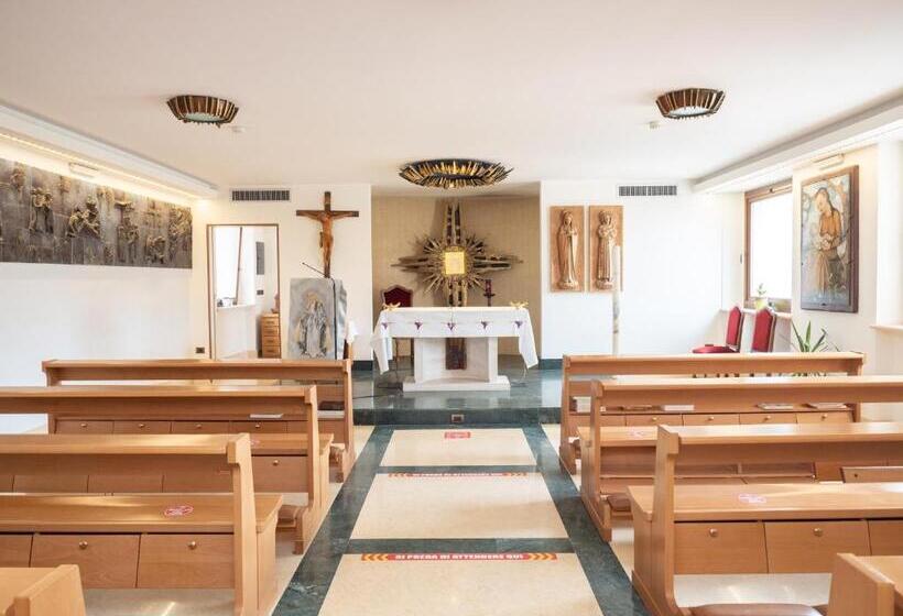 בית מלון כפרי Domus Laetitiae Assisi