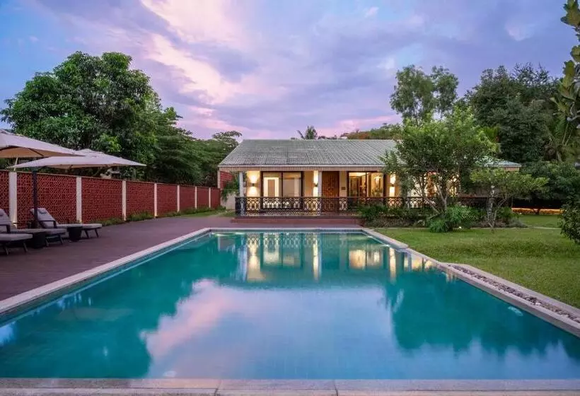 ホテル Energise Soul Retreat Trimbakeshwar Nashik