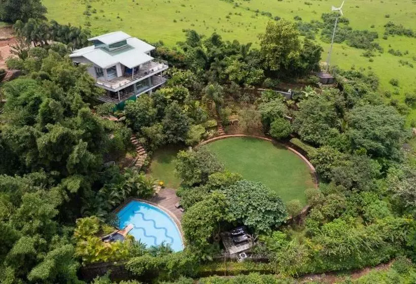 ホテル Energise Soul Retreat Trimbakeshwar Nashik