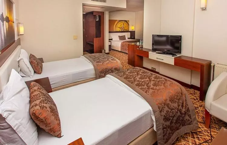 Otel Eli̇f