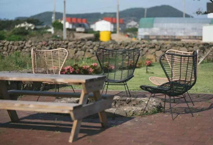 Majatalo Jayouhaneun Private House