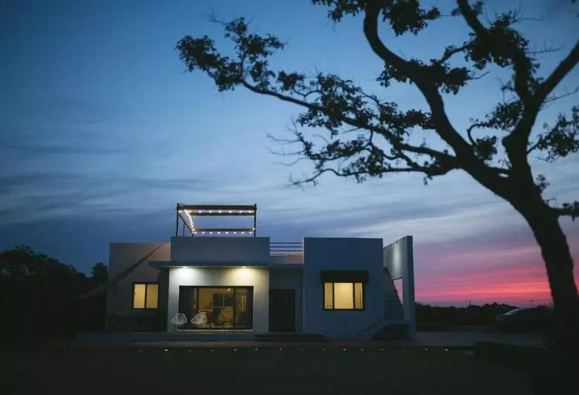 Majatalo Jayouhaneun Private House